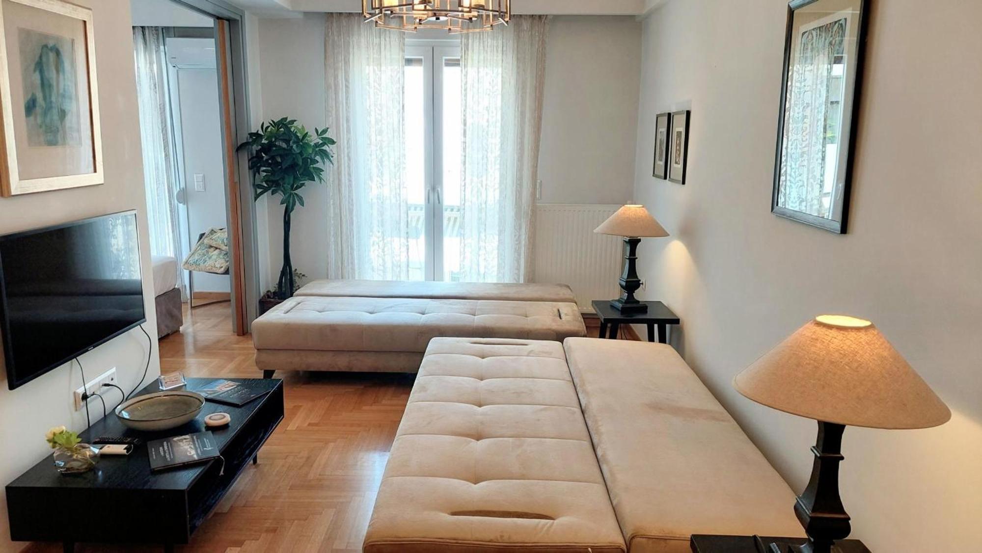 Elegant Apartment In Acropolis Athén Kültér fotó