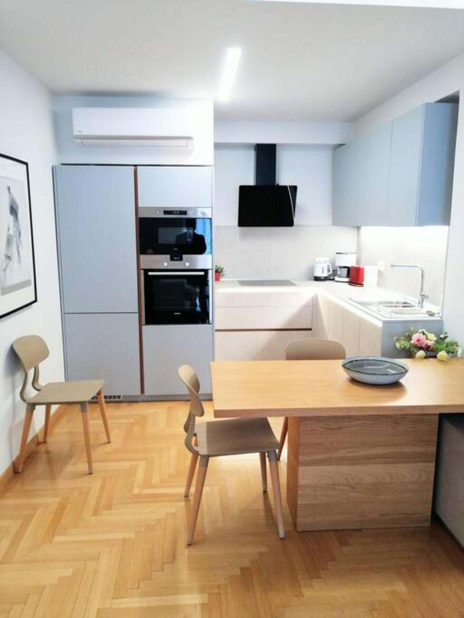 Elegant Apartment In Acropolis Athén Kültér fotó