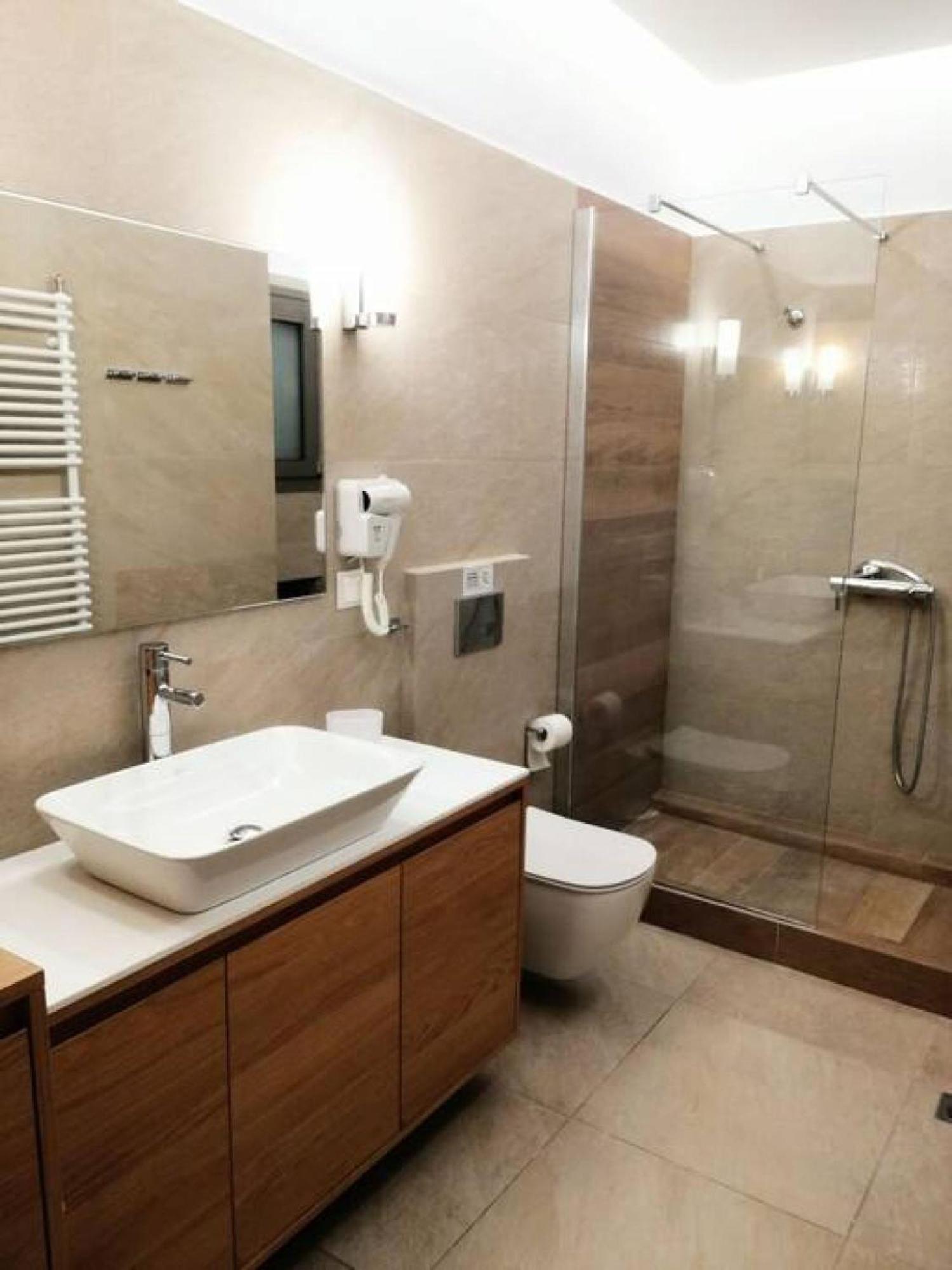 Elegant Apartment In Acropolis Athén Kültér fotó